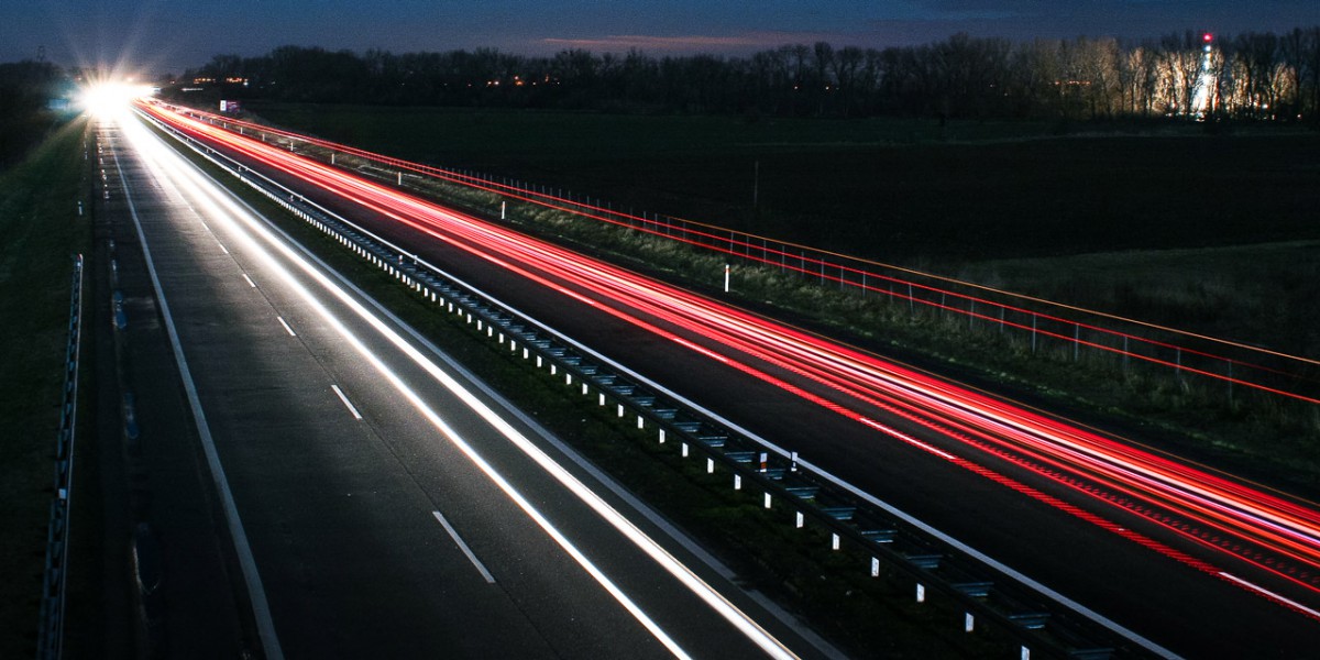 Autoroute de nuit