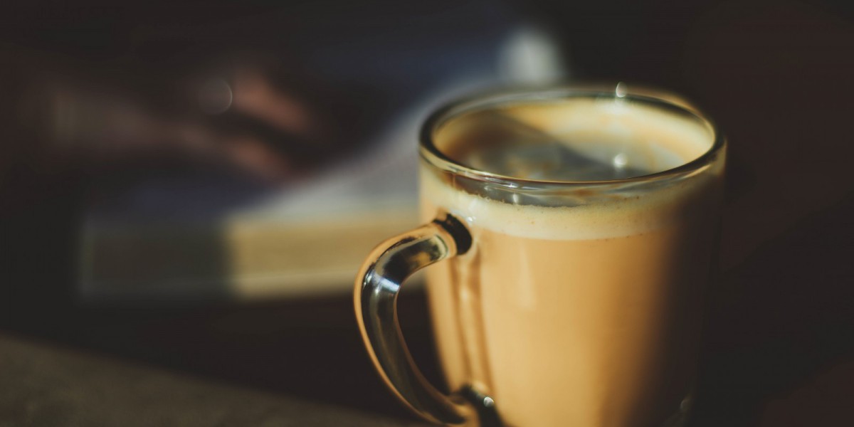 Un café sur un table